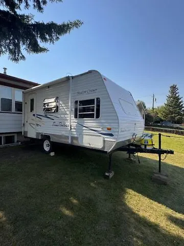 Ranny'S Private Rooms YYC 0*,  Canada