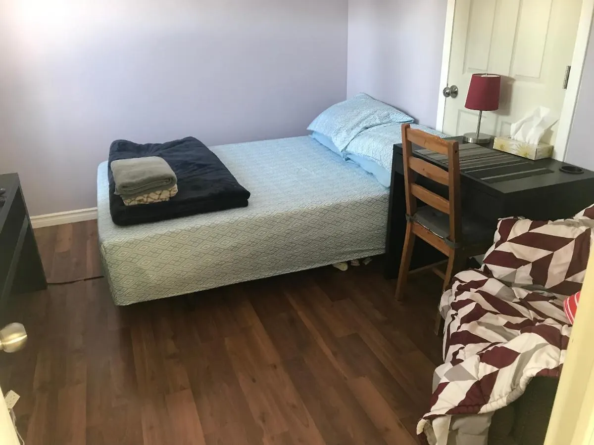 Ranny'S Private Rooms YYC